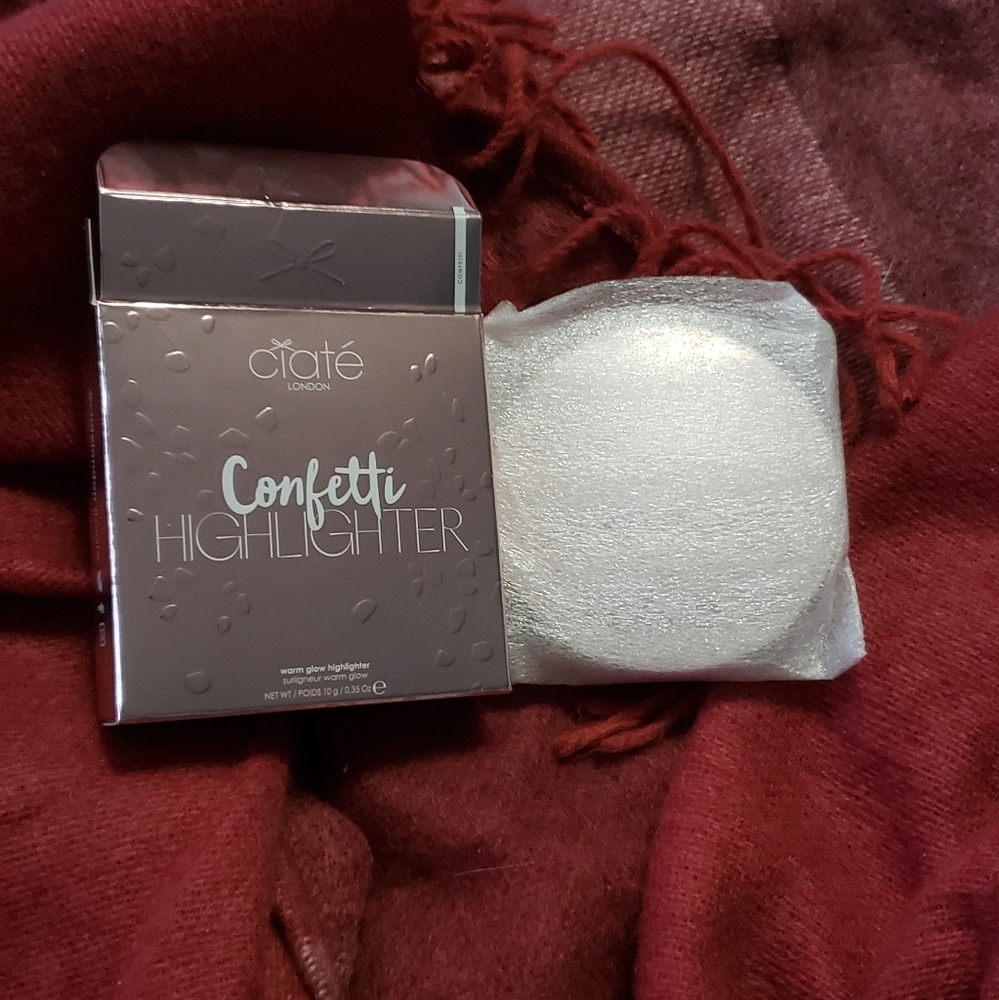 Ciate London Highlighter Brand New In Box!!!!! - Picture 4 of 8